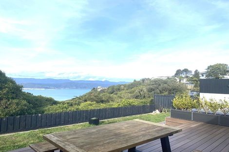 Photo of property in 76 Baylands Drive, Newlands, Wellington, 6037