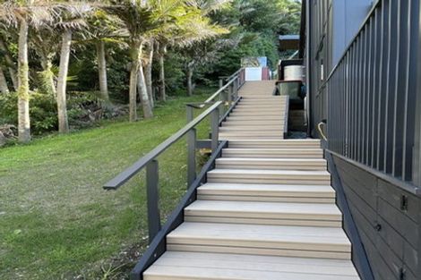 Photo of property in 43a Pohutukawa Avenue, Red Beach, 0932