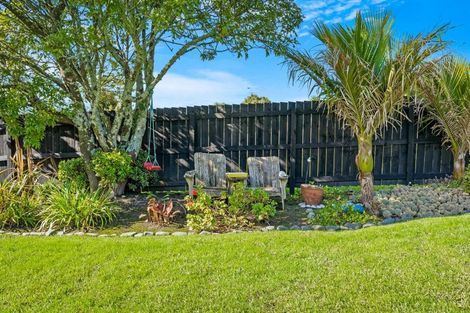 Photo of property in 69 Wade River Road, Stanmore Bay, Whangaparaoa, 0932