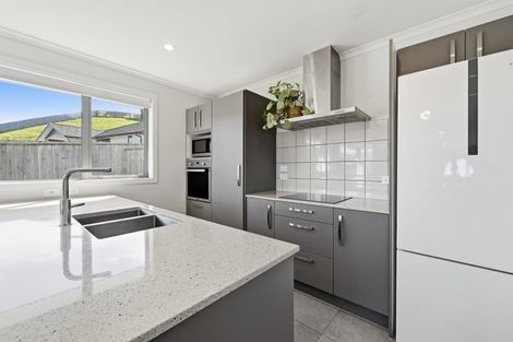 Photo of property in 1 Antrim Glade, Welcome Bay, Tauranga, 3175