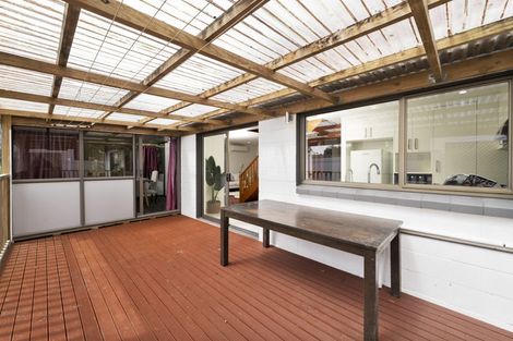 Photo of property in 40 Tudor Road, Henderson, Auckland, 0610