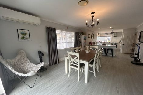 Photo of property in 108 Pacific Drive, Fitzherbert, Palmerston North, 4410