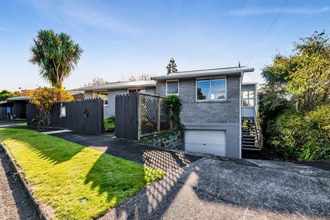 Photo of property in 28 Durham Avenue, Welbourn, New Plymouth, 4312