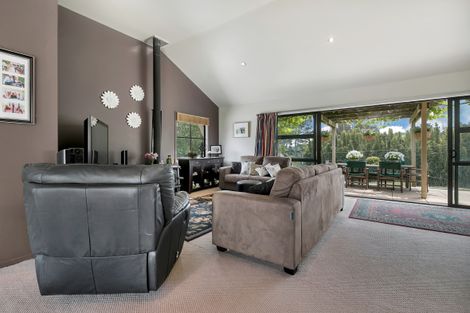 Photo of property in 11 Pineview Lane, Helensville, 0875