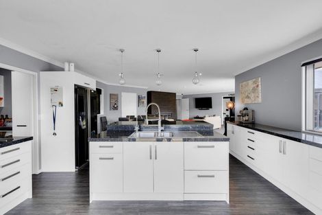 Photo of property in 96 Shepherd Avenue, West Melton, 7618