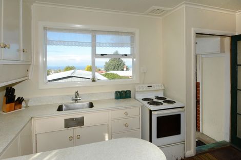 Photo of property in 16 Stephen Street, Halfway Bush, Dunedin, 9010