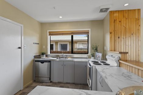 Photo of property in 14 Colman Avenue, Sockburn, Christchurch, 8042