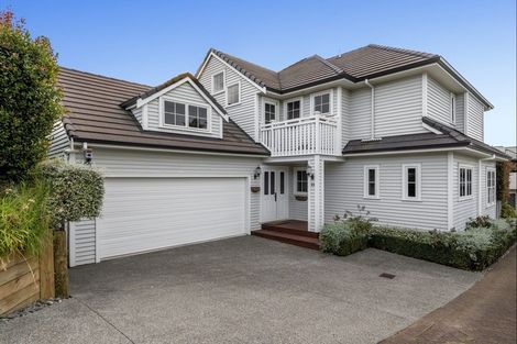 Photo of property in 24 Seaview Road, Otumoetai, Tauranga, 3110