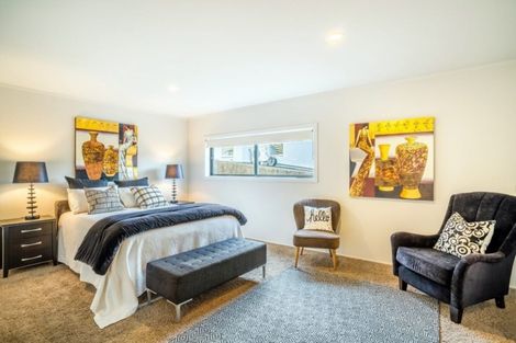 Photo of property in 2/101 Sylvan Avenue, Northcote, Auckland, 0627