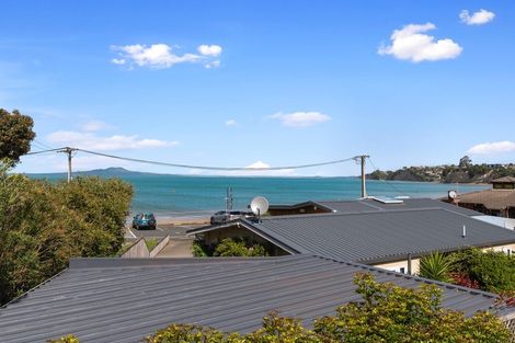 Photo of property in 2/30 Manly Esplanade, Browns Bay, Auckland, 0630