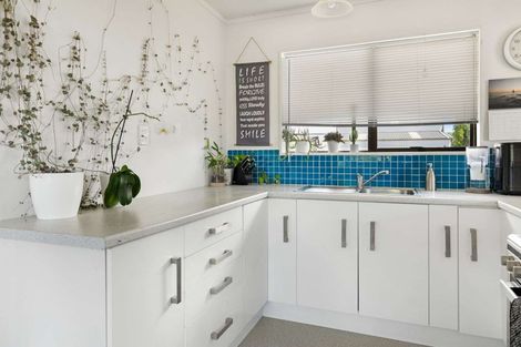 Photo of property in 13 Robinson Street, Katikati, 3129