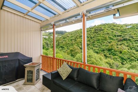 Photo of property in 64 Pomare Road, Tirohanga, Lower Hutt, 5010