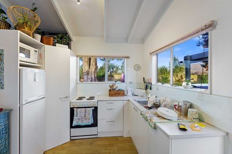 Photo of property in 901 State Highway 1, Te Horo, Otaki, 5581