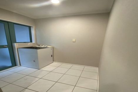 Photo of property in 5 Edgecumbe Way, Tauranga, 3110