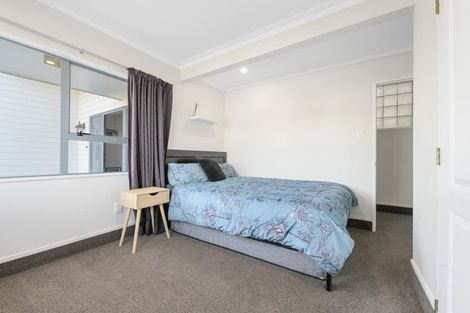Photo of property in 2 Dallinger Street, St Andrews, Hamilton, 3200