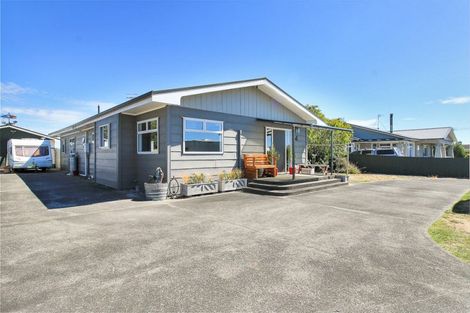 Photo of property in 44 Seabury Avenue, Foxton Beach, Foxton, 4815