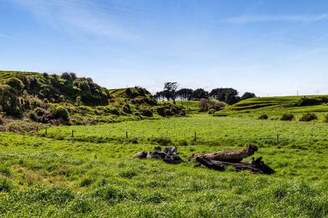 Photo of property in 5 Kakaramea Road, Kakaramea, Patea, 4598