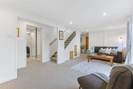 Photo of property in 32 Sartors Avenue, Northcross, Auckland, 0630