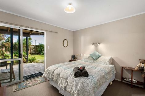 Photo of property in 12 Hilldale Crescent, Kuaotunu West, Whitianga, 3592