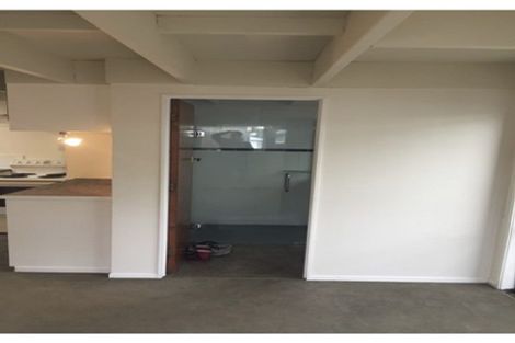 Photo of property in 2a Coniston Avenue, Te Atatu South, Auckland, 0610