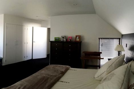 Photo of property in 2/235 Lincoln Road, Addington, Christchurch, 8024