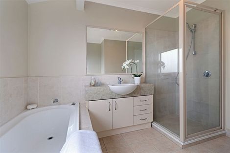 Photo of property in 52b Rimu Street, New Lynn, Auckland, 0600