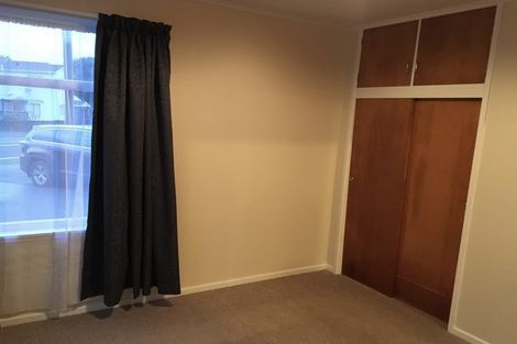 Photo of property in 82 Flanshaw Road, Te Atatu South, Auckland, 0610