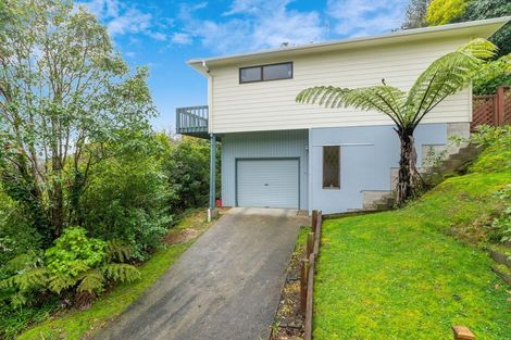 Photo of property in 19f Mahoe Street, Tawa, Wellington, 5028