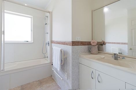 Photo of property in 2 Whitmore Road, Mount Roskill, Auckland, 1041