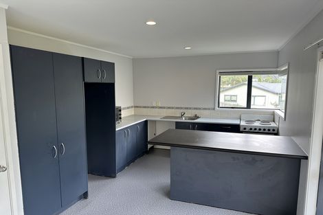 Photo of property in 5 Angeline Place, Massey, Auckland, 0614