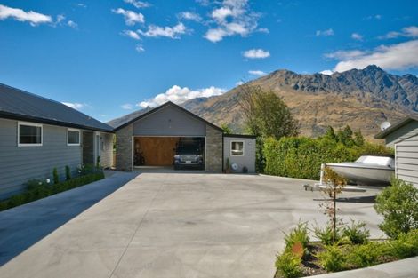 Photo of property in 3 Brockworth Lane, Lower Shotover, Queenstown, 9371