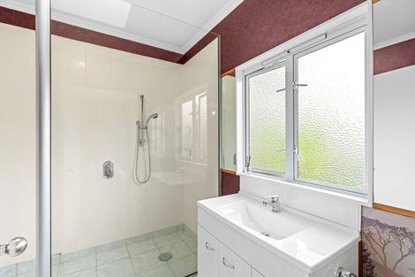 Photo of property in 6 Cambridge Street, Levin, 5510