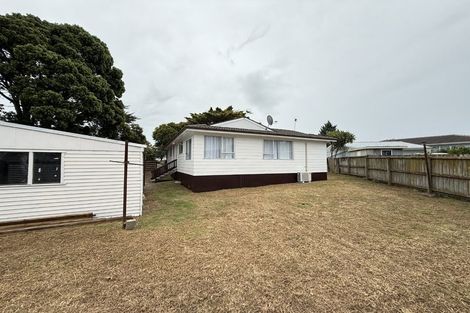 Photo of property in 20 Becker Drive, Weymouth, Auckland, 2103