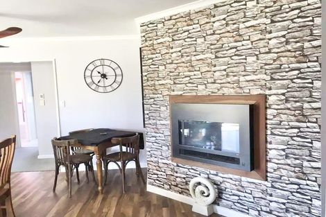 Photo of property in 13 Trossach Place, Wattle Downs, Auckland, 2103