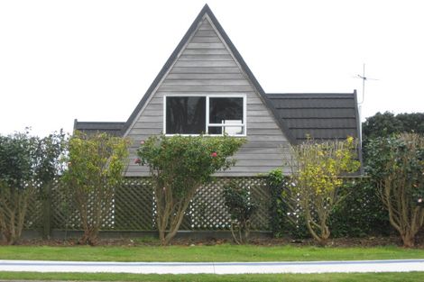 Photo of property in 1144 South Road, Oakura, 4314