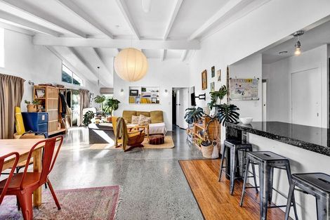 Photo of property in 23 Prudence Place, Oakura, 4314