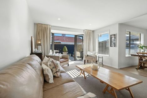 Photo of property in 2/256 Innes Road, St Albans, Christchurch, 8052