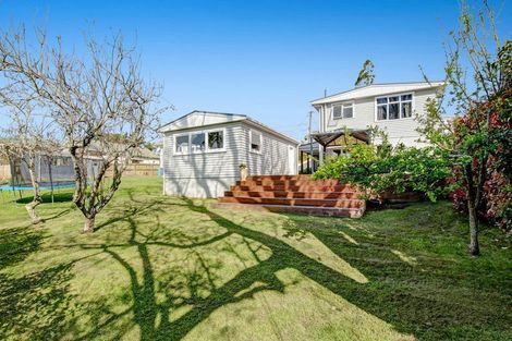 Photo of property in 6 Nelson Street, Helensville, 0800