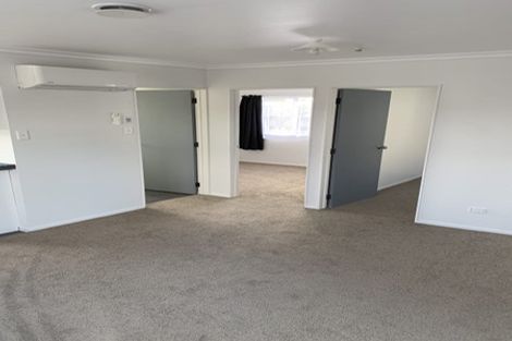 Photo of property in 8 Naumai Place, Spotswood, New Plymouth, 4310