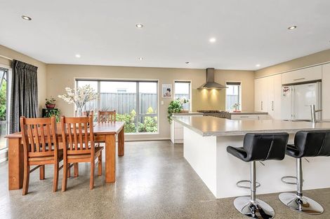 Photo of property in 71 Hine Street, New Plymouth, 4310