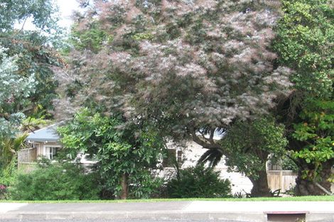 Photo of property in 1/19 Clematis Avenue, Murrays Bay, Auckland, 0630