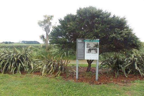 Photo of property in 32 Harbour Street, Foxton, 4814