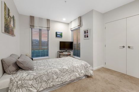 Photo of property in 31 Waterside Crescent, Gulf Harbour, Whangaparaoa, 0930