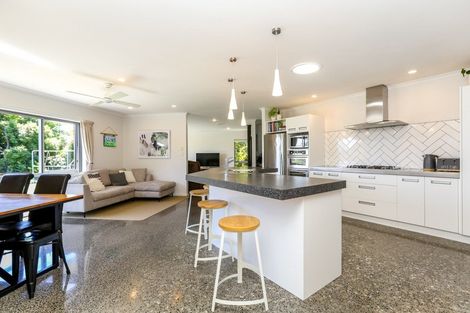 Photo of property in 67 Karamea Street, Whalers Gate, New Plymouth, 4310