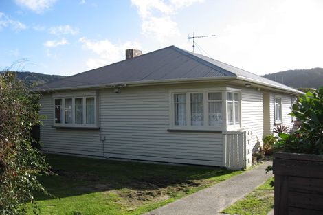 Photo of property in 160 Main Road, Wainuiomata, Lower Hutt, 5014