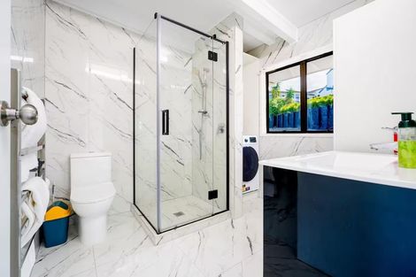 Photo of property in 2/172 Clovelly Road, Bucklands Beach, Auckland, 2012