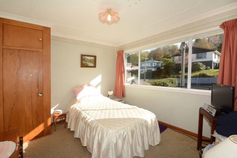 Photo of property in 16 Stephen Street, Halfway Bush, Dunedin, 9010