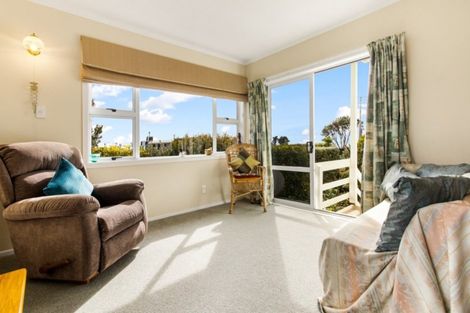 Photo of property in 93 Waitea Road, Muriwai, Waimauku, 0881