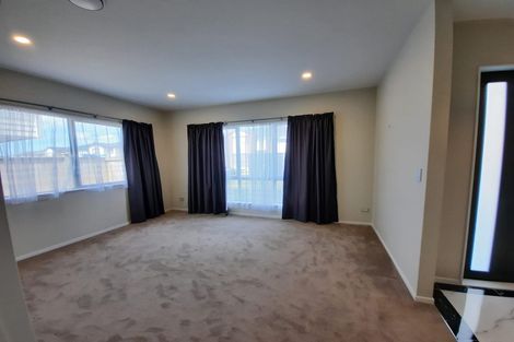 Photo of property in 11 Drumbuoy Drive, Flat Bush, Auckland, 2019