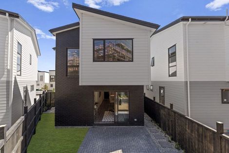 Photo of property in 11 Greenbrier Street, Westgate, 0814